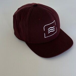 110 One Ten Flexfit Tech Wool Blend Hat in Maroon Adjustable Snap Back Golf